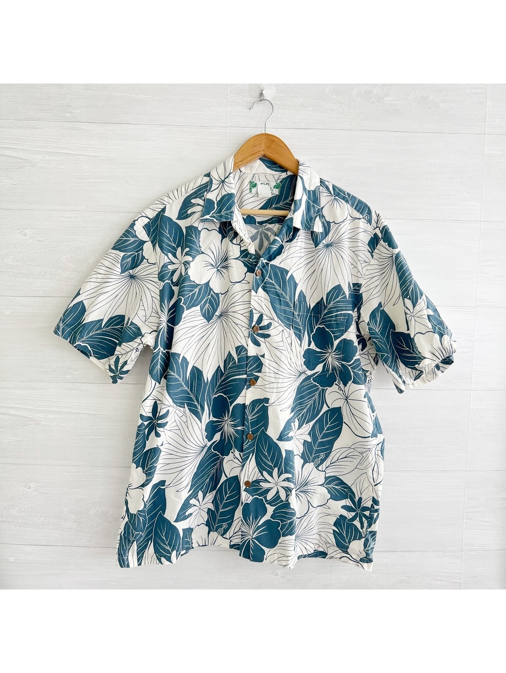 Vintage Two Palms Hawaii Blue White Floral Hawaiian Aloha Shirt XL USA